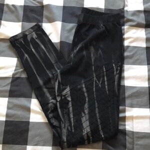 Urban Outfitters SPARKLE & FADE Black and Gray MOTO Tie Dye Leggings Sz M